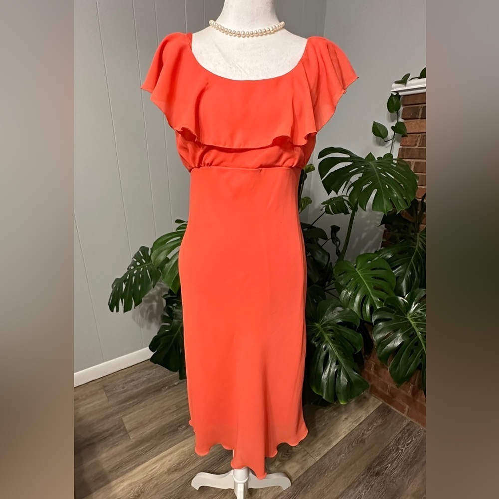 🛍️Blush sleeveless dress with ruffle neck line , lining , size 13-14 excellent.